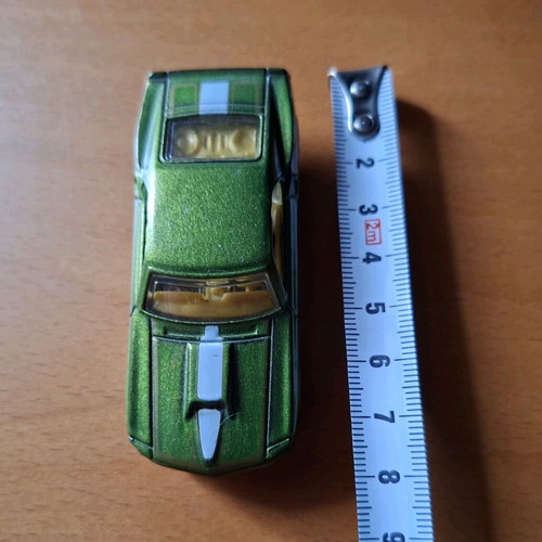 Ford Mustang '69 collectible metal toy car like new Hot Wheels Elite 64 green