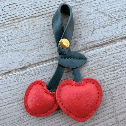 Keychain bag accessory like new