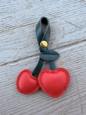 Keychain bag accessory like new