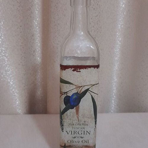 Decorative glass olive oil bottle like new, Mediterranean design