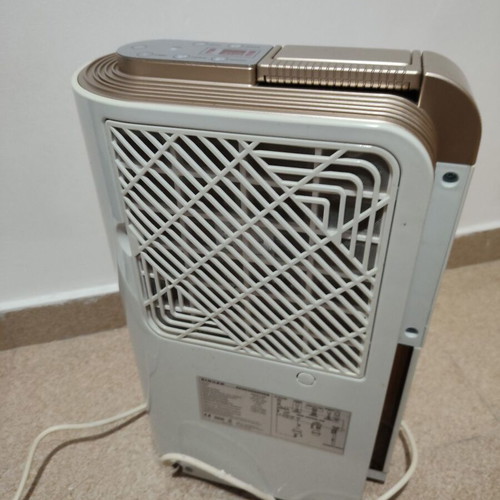 Singer Arido SDHM-100I dehumidifier 10L like new