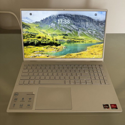 Dell Inspiron 5505 laptop like new, Ryzen 5, 8GB RAM, 256GB SSD, 15.6” FHD, Win10 Home