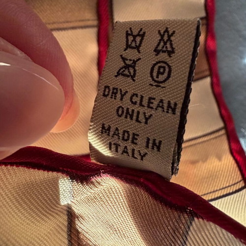 Burberry silk scarf like new, beige and brown, 86 cm