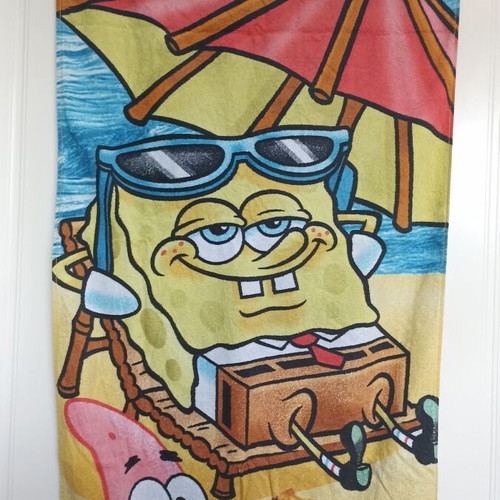 SpongeBob SquarePants Beach Towel like new with vibrant colors