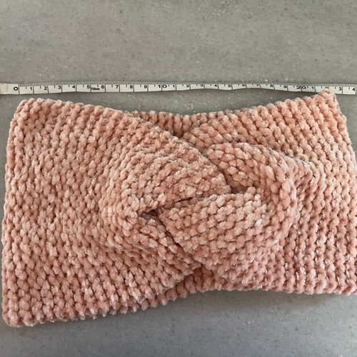 Hairband like new, pink, knitted chenille fabric