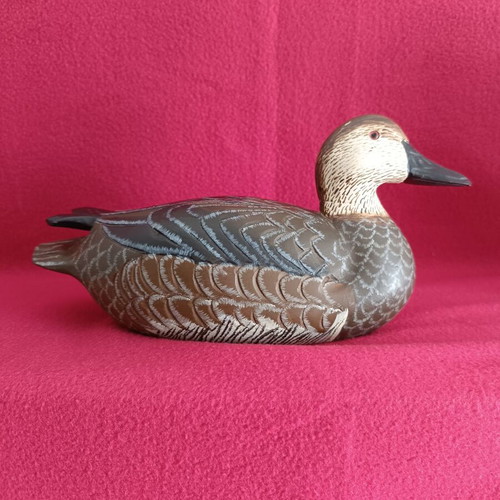 Decorative wooden duck like new