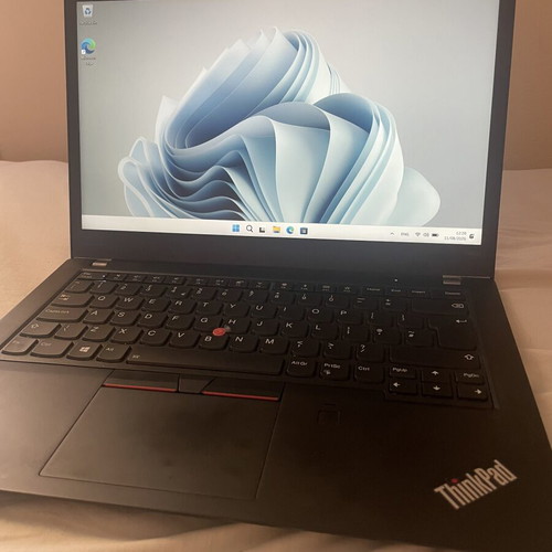 Lenovo ThinkPad T480s laptop used, Intel Core i5, 8GB RAM, 256GB SSD