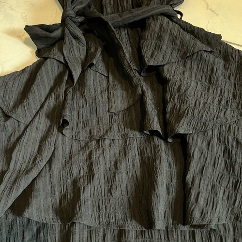Dress with ruffles like new, black, size XS