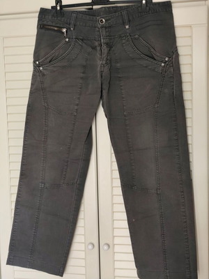 Сиви панталони употребявани размер medium с колан