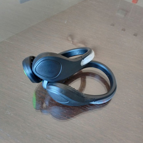 Led safety clips new, set of 2, green light