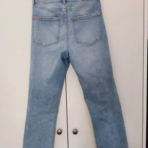 Zara light washed jeans used, cropped petite 36