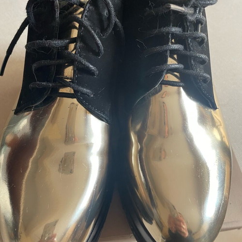 Oxford shoes like new, black velvet with gold platform