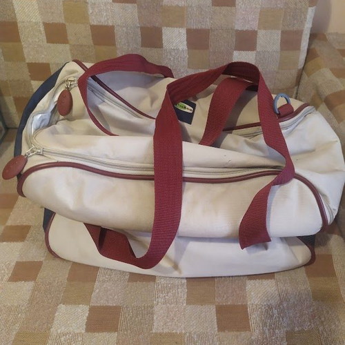 GioStyle Discovery insulated bag used for travel and camping 45x45x30 cm