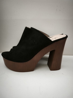 Open-toe mules size 41 like new, black suede and brown platform