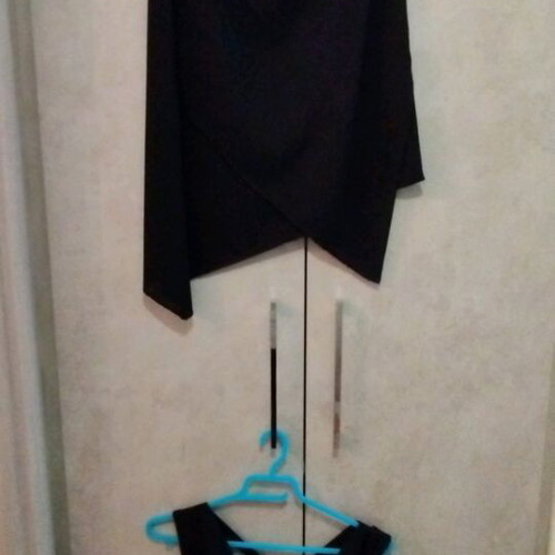 Skirt blouse set like new