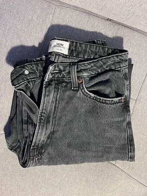 Tally Weijl Mom Jeans Like New Dark Grey With Two Knee Rips
