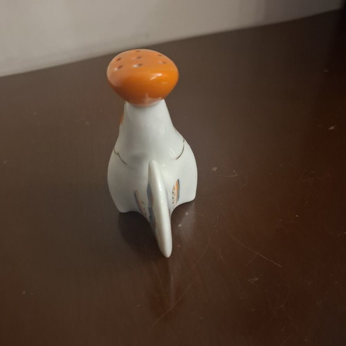 Vintage Soviet porcelain salt shaker in rooster shape like new