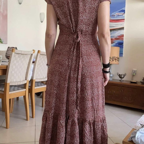 Midi floral dress like new, size M, beige and red