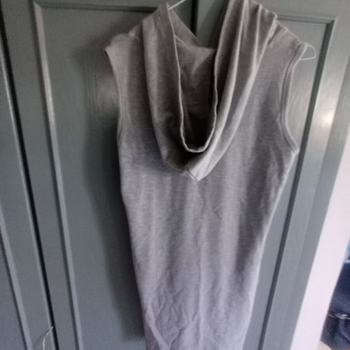 Dress like new, casual with pockets and hood, gray, size M