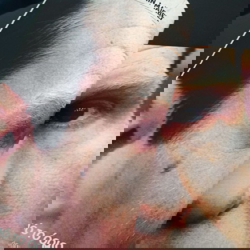 Списание Епсилон Елефтеротипия брой 666 11 януари 2004 като ново