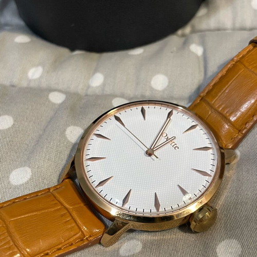 Oxette wristwatch used, brown and gold