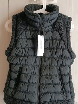DKNY sleeveless vest new, black, size S