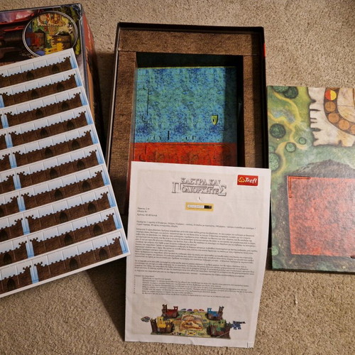 Castles and Siege Board Game like new