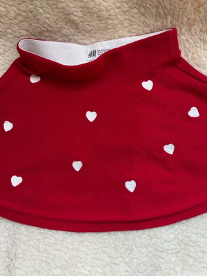 H&M skirt used for girl 2-4 years, red with white hearts