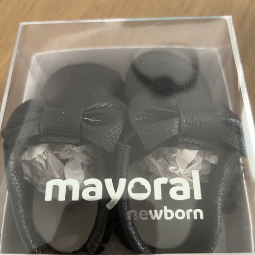 Mayoral baby shoes size 17 like new, comfortable fit