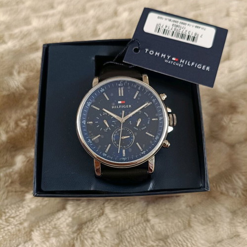 Tommy Hilfiger men's watch new, black leather strap, blue dial