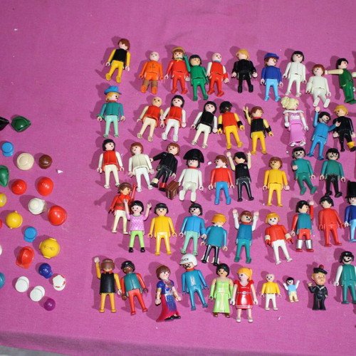 Playmobil pack N21 like new, 58 assorted pieces