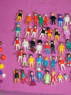 Playmobil pack N21 like new, 58 assorted pieces