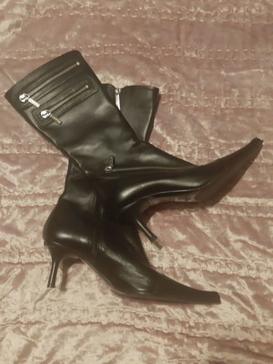 Branded women's black leather boots size 36 like new with zipper details