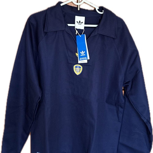 Leeds Icon Top new, authentic from Leeds United boutique, size Medium