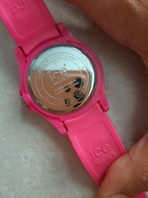 Pink watch like new without battery