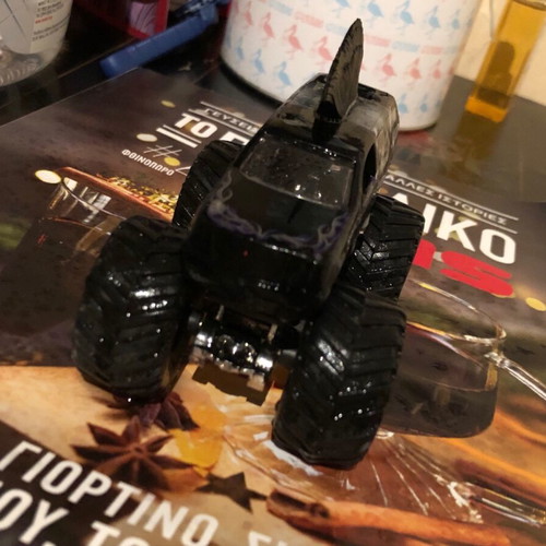Monster truck like new