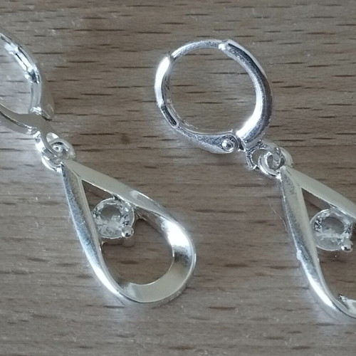 Elegance stone earrings, silver color