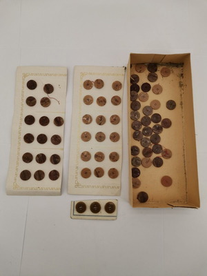 Brown bone buttons used, 1960s vintage, all together