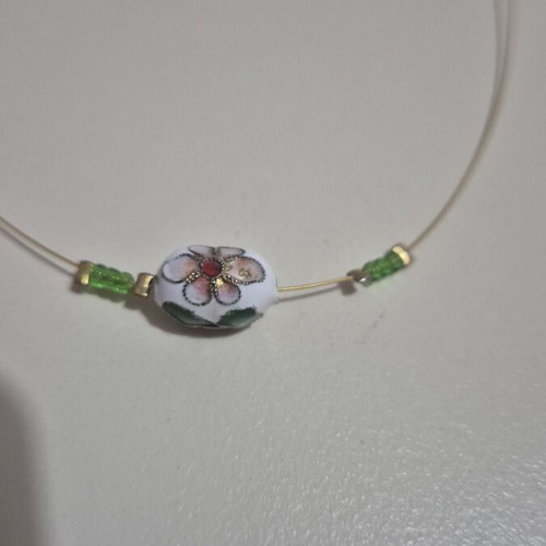 Necklace with painted floral detail, thin