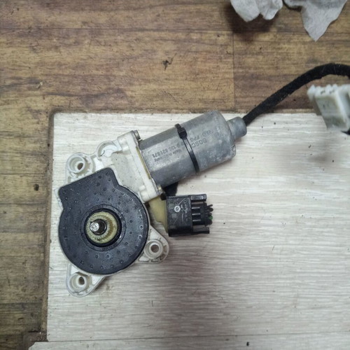 Mercedes E-Class W211 front right window regulator used, A2118203042