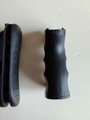 Airsoft AK ergonomic grip and butt pad like new CYMA