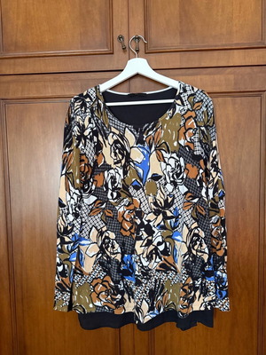 Emilia Lay blouse like new, size L/XL, multicolored