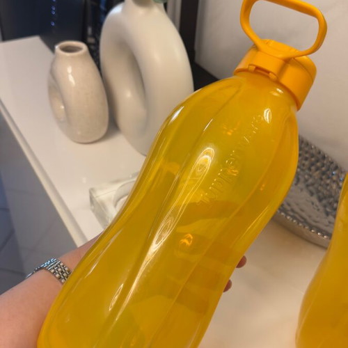 Tupperware 2lt used, orange shade, excellent condition