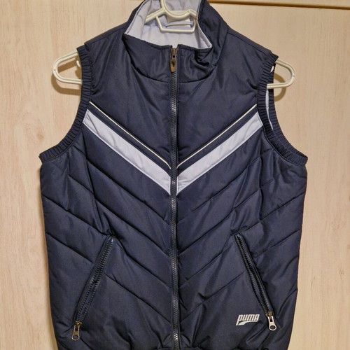 Puma sleeveless jacket blue like new, size S