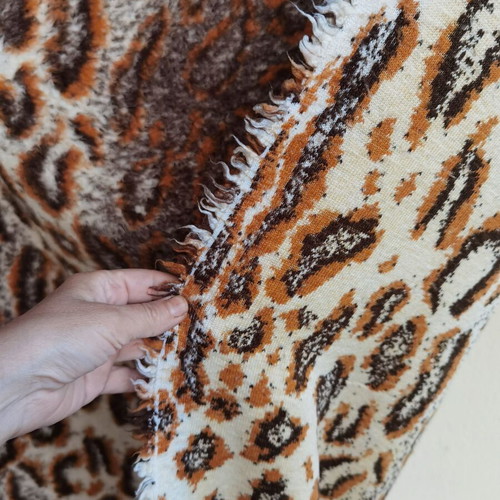 Furry tiger and jaguar bed covers and pillowcases set used