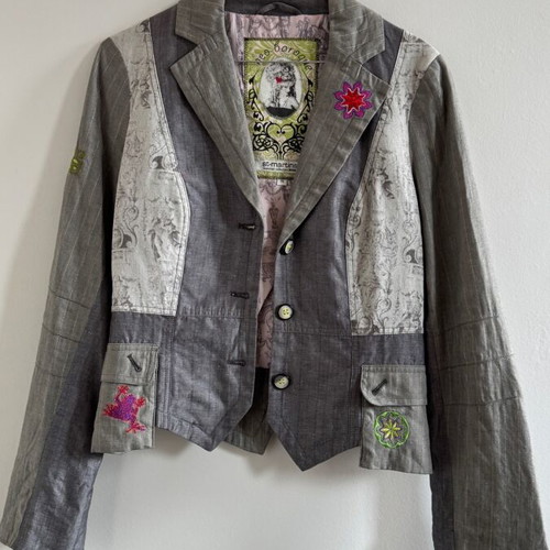 St-Martins Neo Baroque blazer size M, like new, grey