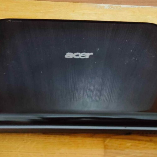 Acer Aspire 5530 series laptop used, for parts, needs power supply