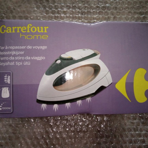 Carrefour Travel Iron new
