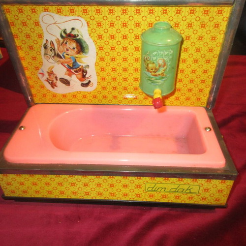 Dim Dak Rare Tin Children's Bath Toy like new from the 50s