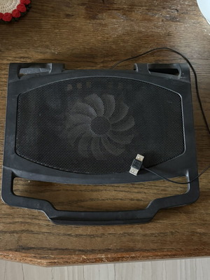 Laptop Cooling Base used with large silent fan and USB power